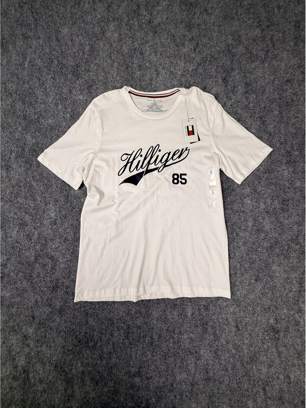 Tommy Hilfiger White Hilfiger 85 Graphic T-Shirt Size L